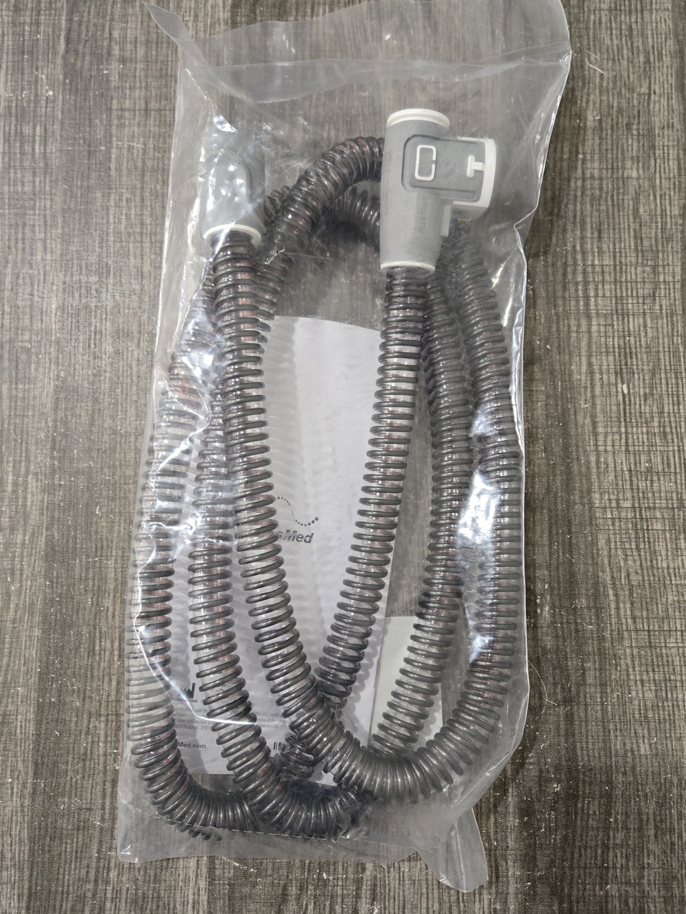 ResMed ClimateLineAir Heated Hose 37298 - Picture 3 of 3
